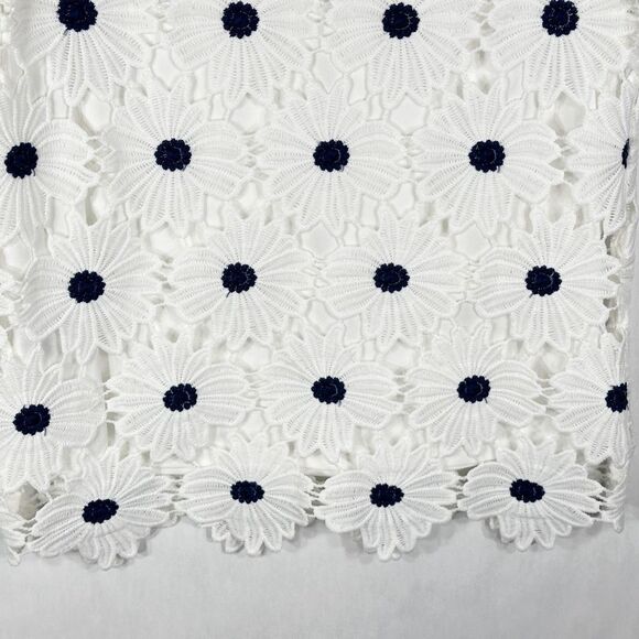 Rafaella Medium Top Lace Floral Textured Short Sleeve White Blue Daisies NWT 126 - Picture 9 of 11